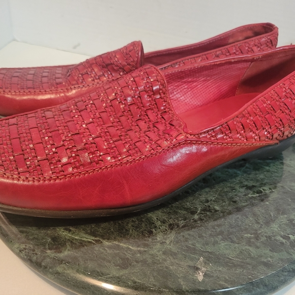 Sesto Meucci  Genuine Woven Leather Red  Loafers Sz, 11 - Picture 2 of 9